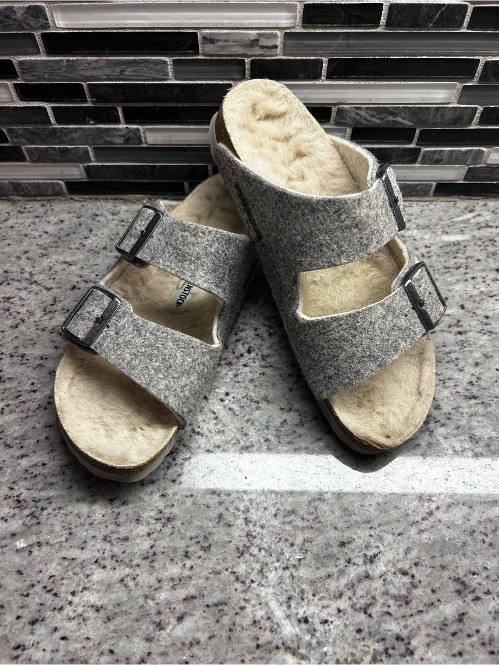 Birkenstock Women's Gray Felt 2 Buckle Slide Sandals w/Cream Fleece Lining size6
